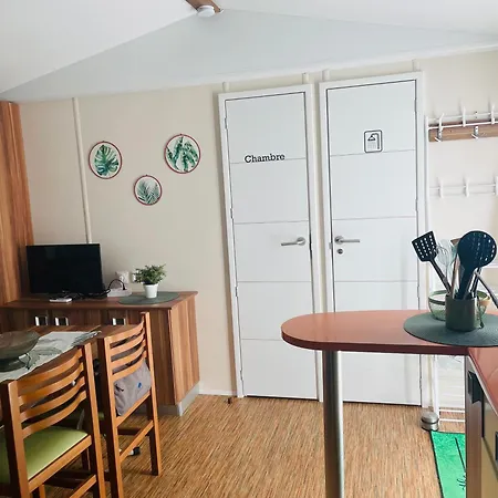 Familia Martins Mobilhome Familial * Port-la-Nouvelle