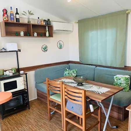 Campsite Familia Martins Mobilhome Familial *